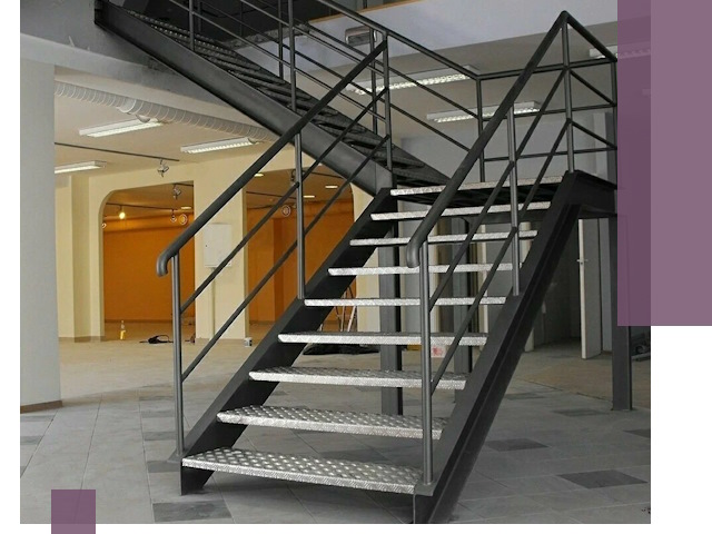 Лестницы для офиса в Уссурийске: изготовление, монтаж, демонтаж