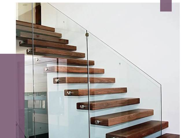 Стеклянные перила для лестницы в Уссурийске от 14950 руб.