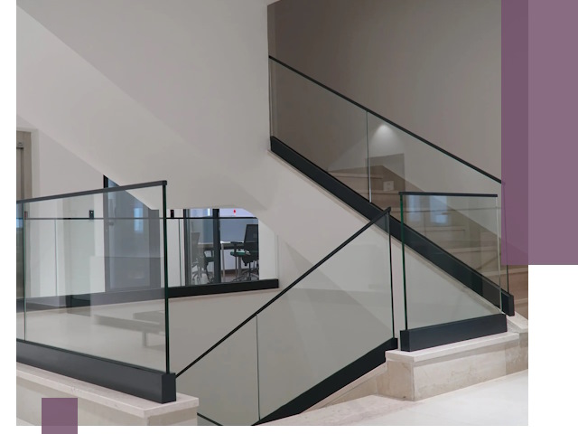 Стеклянные перила премиум-класса с установкой в Уссурийске