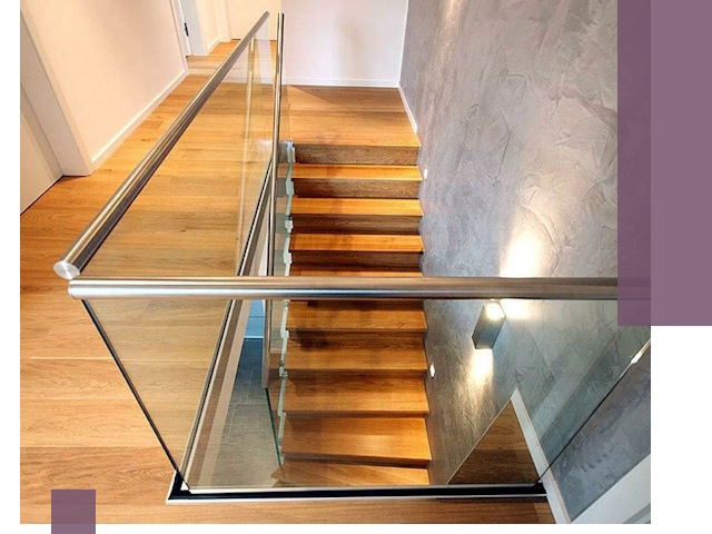 Перила для лестницы в доме — изготовление и монтаж в Уссурийске