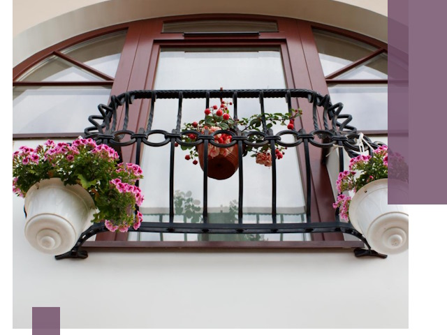 Изготовление и монтаж французских балконов в Уссурийске