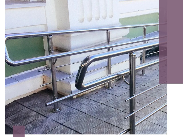 Ограждения пандусов из металла и нержавейки в Уссурийске