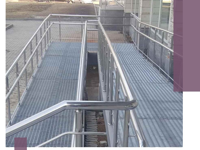 Монтаж пандусов любой сложности в Уссурийске за короткие сроки