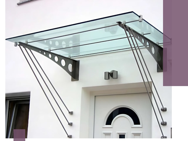 Козырьки над входом под ключ в Уссурийске — изготовление и монтаж